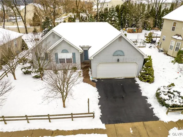 185 Vista Dr, Easton, PA 18040