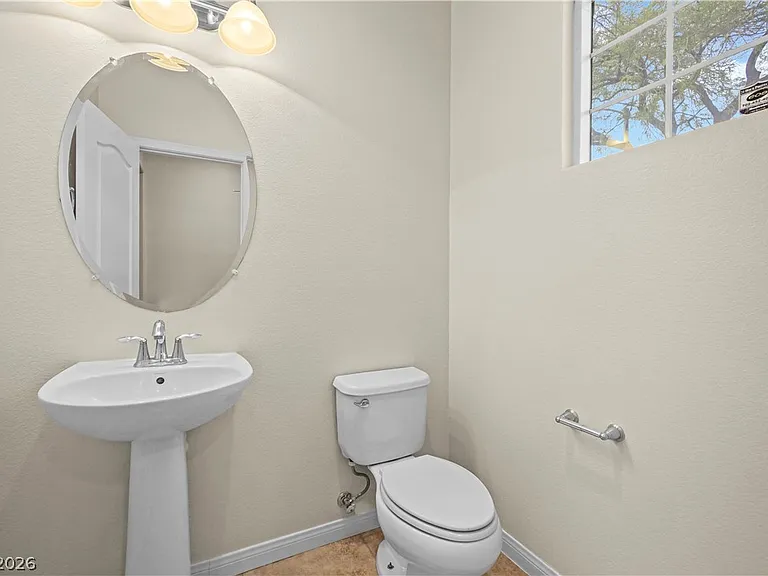 8649 Abbey Dell Ave — Photo 13