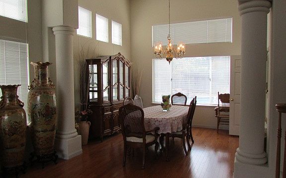 4th image of 8954 N Camden Dr