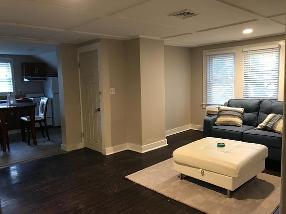 4th image of 11 Newport Ave APT 3