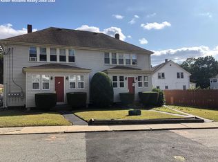 11 Lincoln St #2L, Smithfield, RI 02917