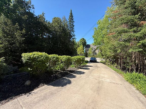 4th image of 7500 Nine Mile Point Dr
