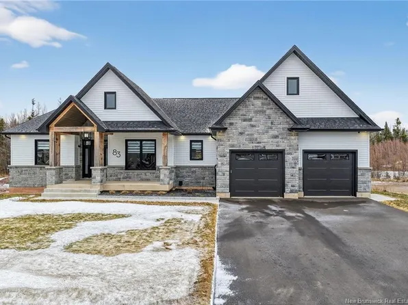 83 Royal Oaks Blvd, Moncton, NB E1H 0A7
