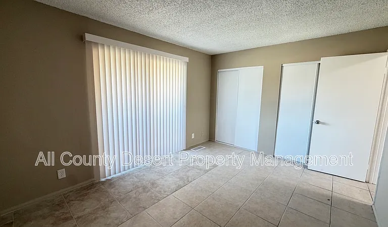 69180 Victoria Dr #8 — Photo 22
