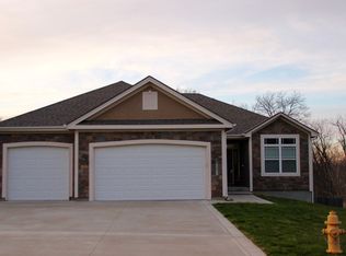 16636 Ruby Ct, Basehor, KS 66007