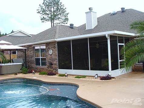 Enclosed patio &pool