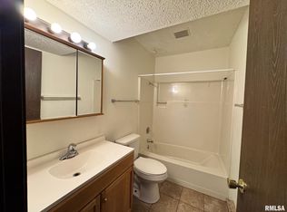 2080 W Washington St UNIT 5, Springfield, IL 62702