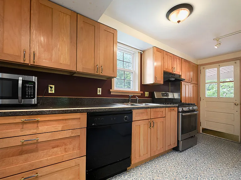 772 Ohio River Blvd — Photo 12