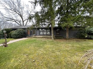 352 Crestview Dr, Franklin, PA 16323