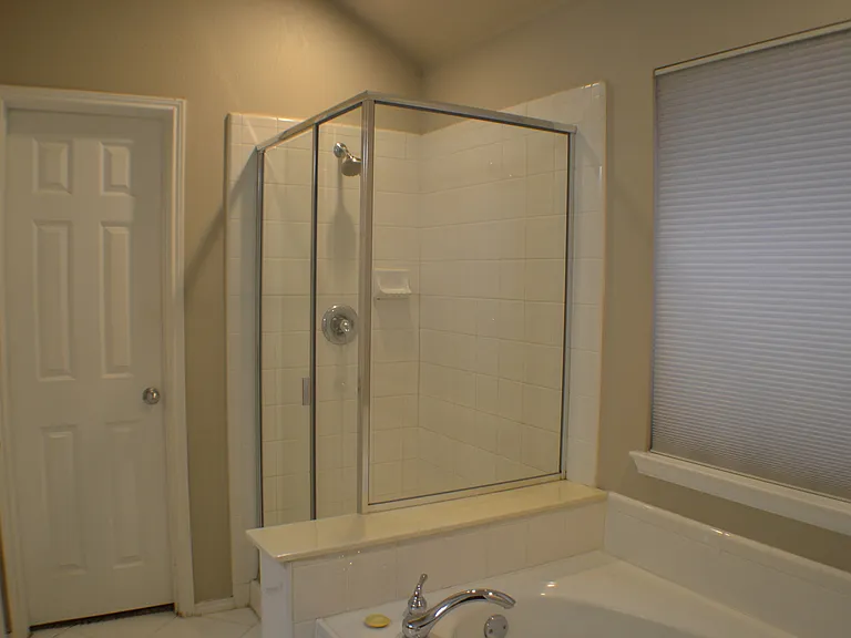 1013 Clear Creek Dr — Photo 11