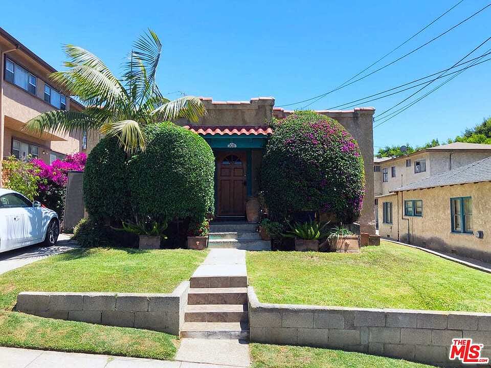 2nd image of 508 Bay St