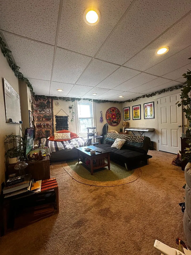 320 Stewart Street - Unit B — Photo 2