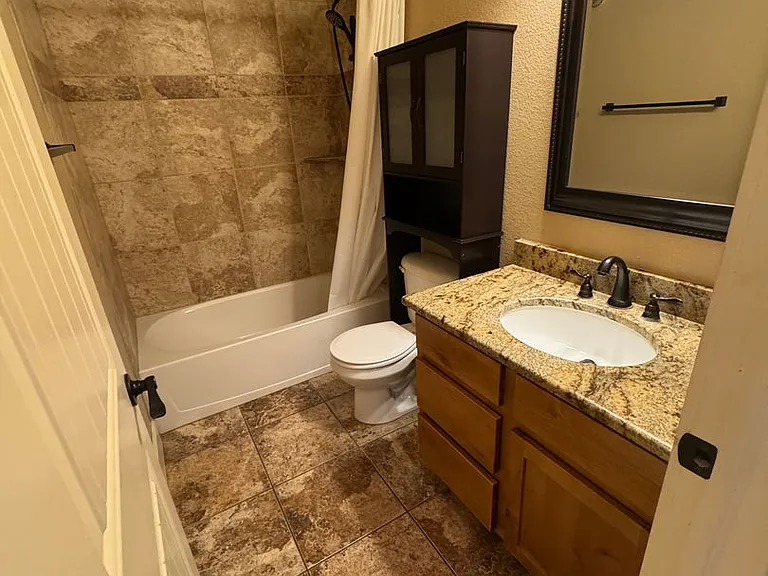4249 Woodlake Ln — Photo 10