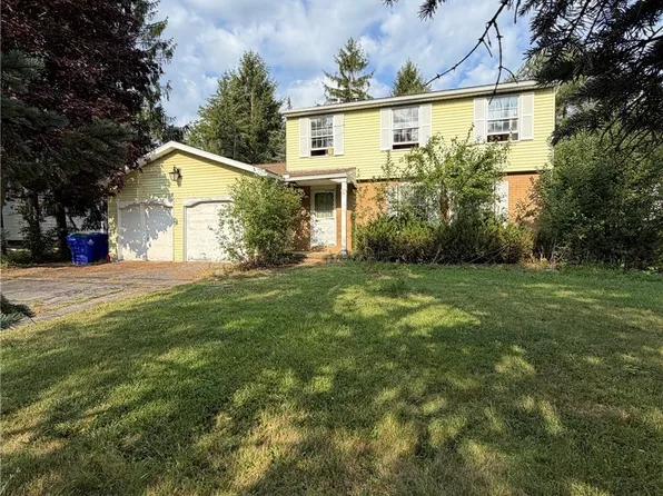 5092 Rogers Rd, Hamburg, NY 14075
