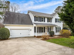 213 Windsor Forest Cir, Fletcher, NC 28732