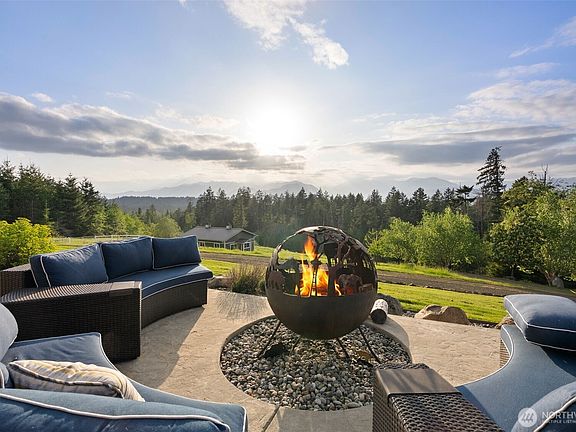 3rd image of 7538 Olympic Vista Place NW