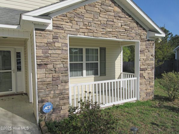 303 Walkens Woods Lane, Jacksonville, NC 28546