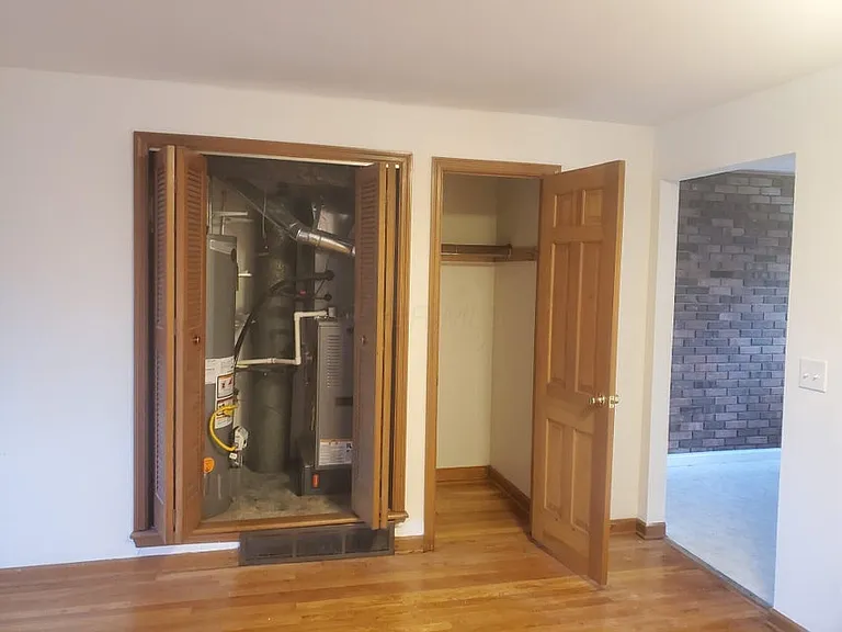 44-46 W Main St #C — Photo 14