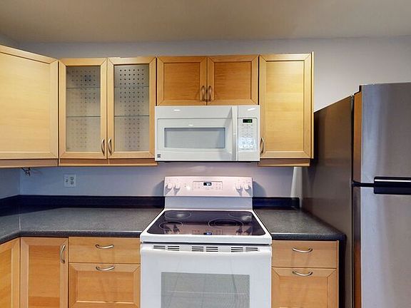 5th image of 2825 13th St NW #B