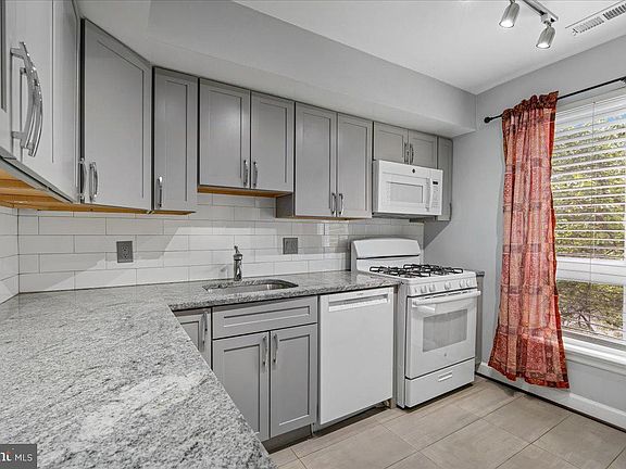 5th image of 3940 Bel Pre Rd APT 6