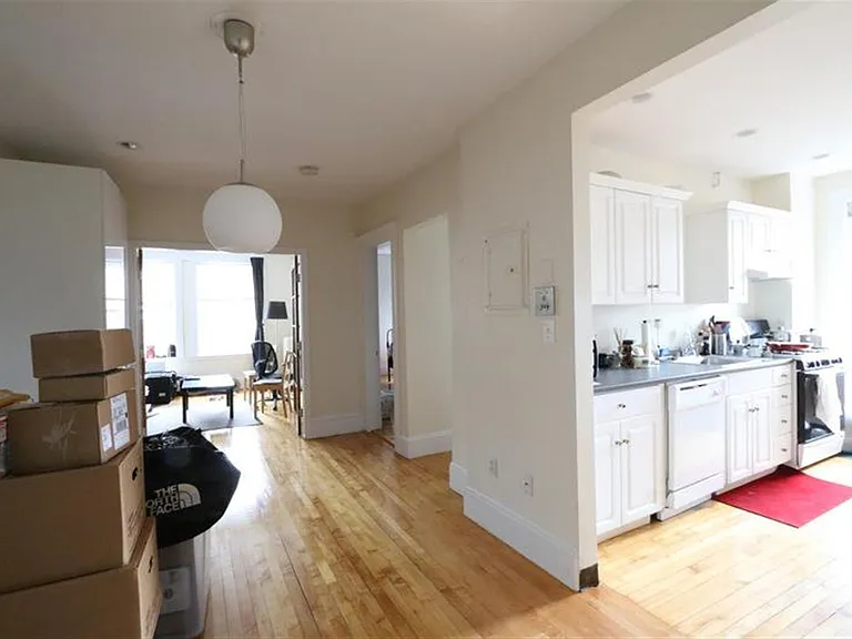 331 Harvard St #5 — Photo 1