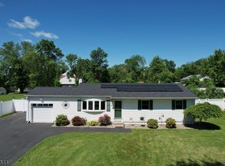 3 Cumberland Rd, Hillsborough, NJ 08844