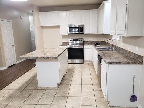 3rd image of 21106 Sweet River Ln