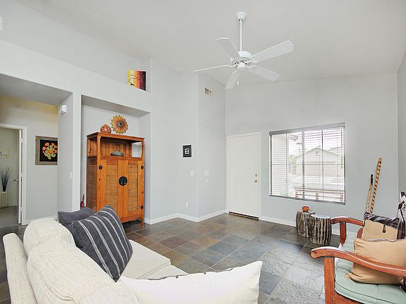 5th image of 40231 N Acadia Ct