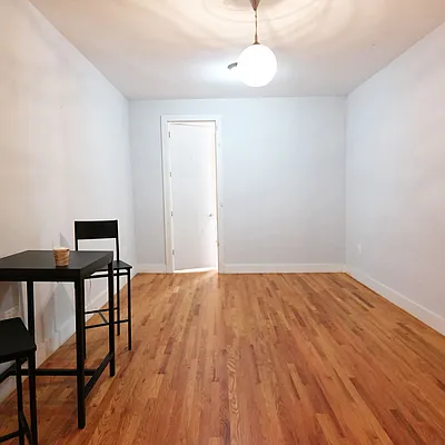 Rented by Nooklyn NYC LLC | media 47