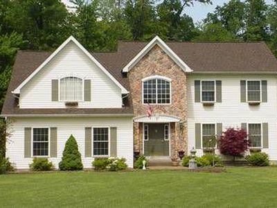 17 Staffordshire Ct, Grove City, PA, 16127
