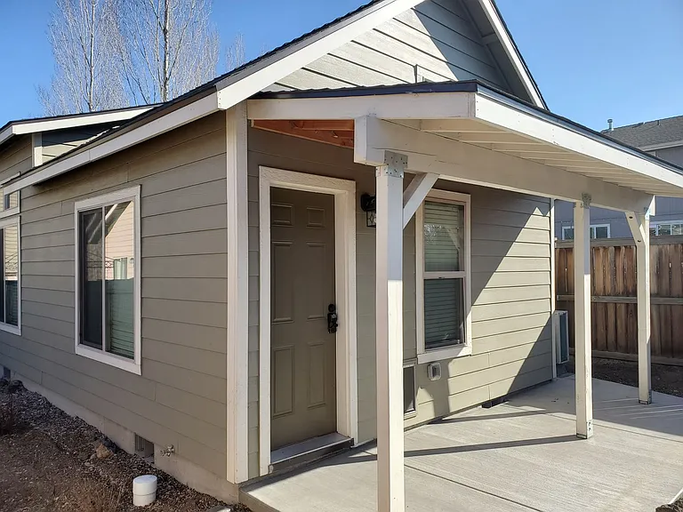 21187 SE Kayla Ct — Photo 1