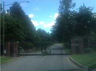 286 Spring Lake Dr N, Mobile, AL 36695