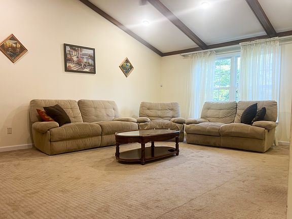 5th image of 1001 Kersey Rd