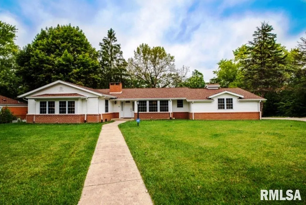 1307 W Holly Hedges Dr photo 1