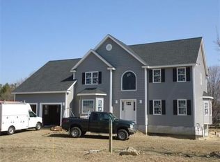 4 Cranberry Dr, Westford, MA 01886