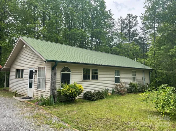 671 High Valley Rd, Bryson City, NC 28713