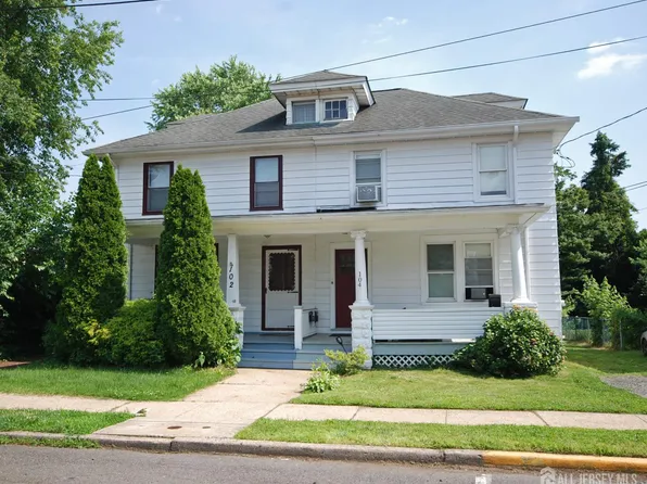 104 Juniper St, Burlington, NJ 08016