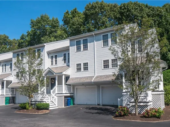 881 Greenwich Ave #26, Warwick, RI 02886