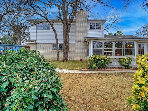 4th image of 1816 Catalina Cir