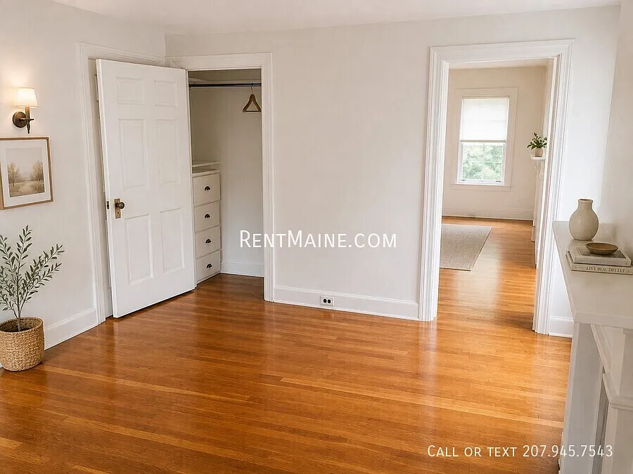 Building Photo - 12-16 5th St #2