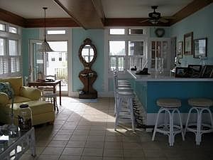 4th image of 207-9 S Ocean Ave