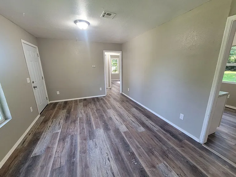 4128 SE 43rd St — Photo 10