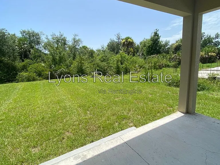 10398 Port Everglades St — Photo 21