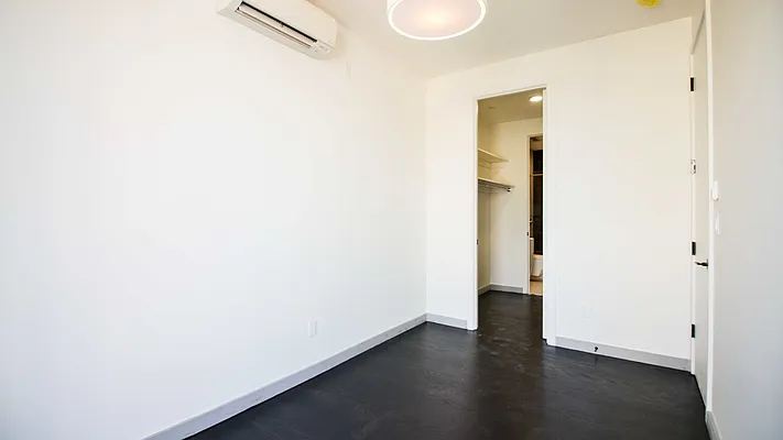 Rented by Nooklyn NYC LLC | media 45