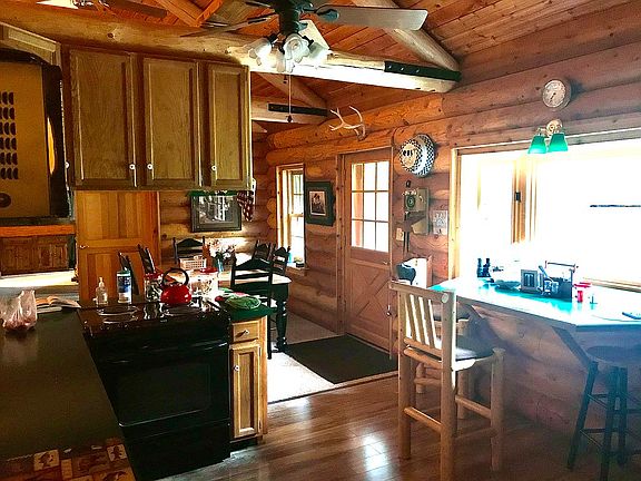 Dining & Kitchen nook