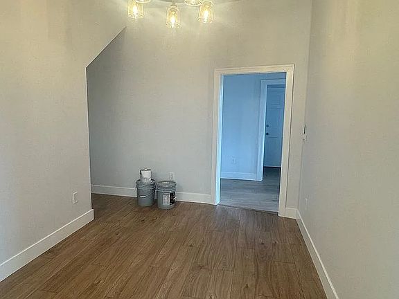 3rd image of 1017 Minnesota St