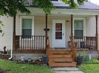 314 S 6th St, Clinton, MO 64735