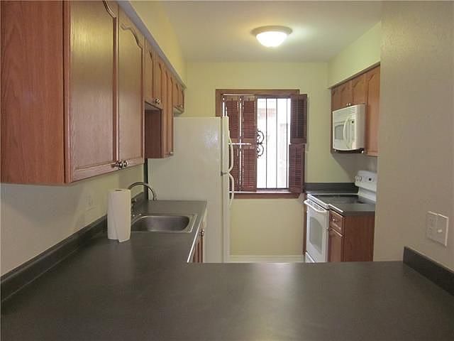 1st image of 4099 Division St #4099
