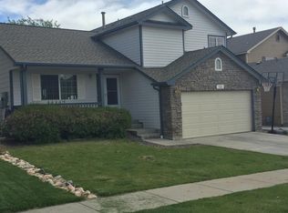 326 Peyton Dr, Fort Collins, CO 80525