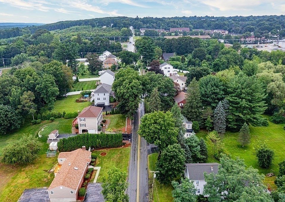 186 Oak St, Shrewsbury, MA 01545 Zillow